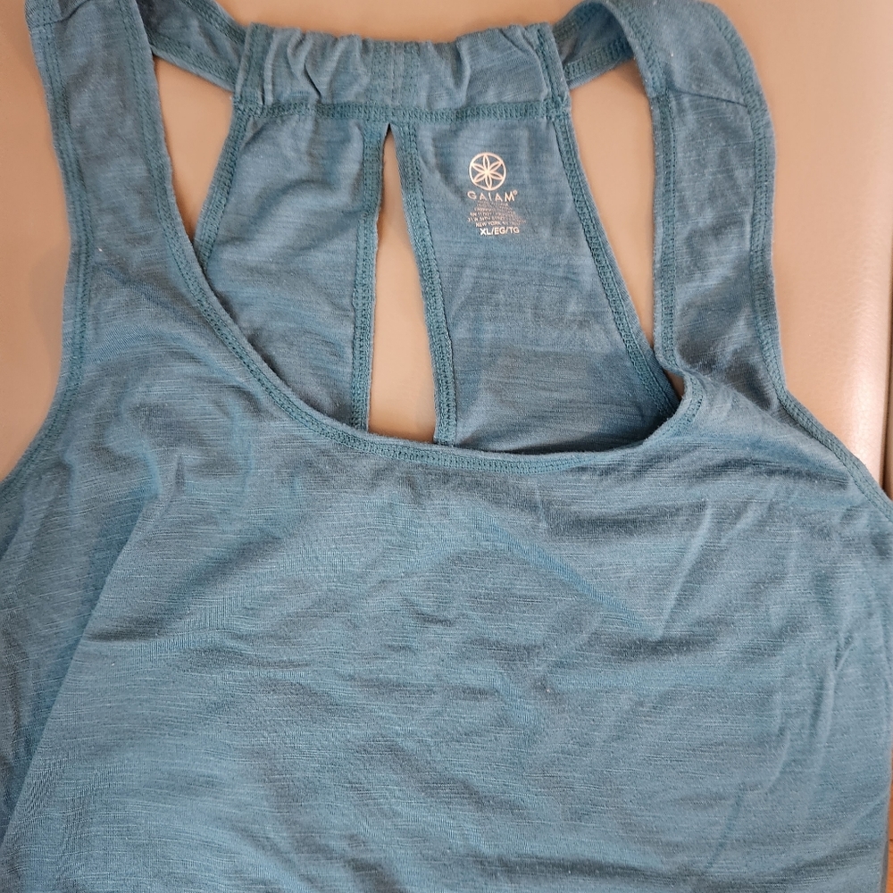 Giam blue/ teal tank size XL